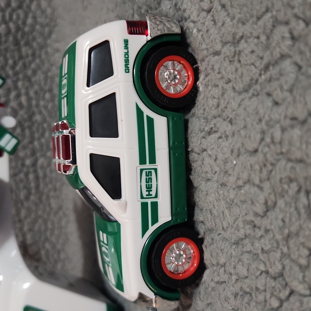 2012 Hess Helicopter And Rescue Truck Great Condition - Picture 3 of 10